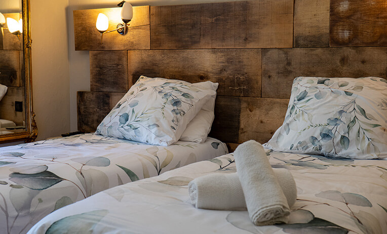 Chambre Double avec 2 lits une place de l’Auberge U Mulinu à Casalabriva, hébergement en Corse