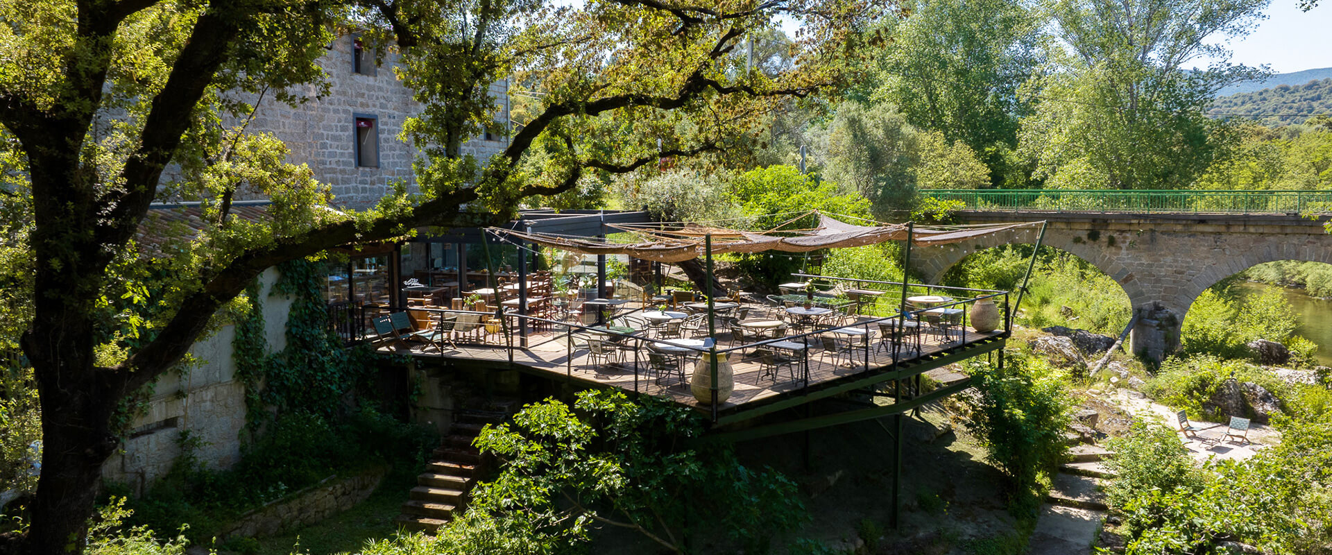 Vue de la terrasse du restaurant de L’Auberge U Mulinu à Casalabriva