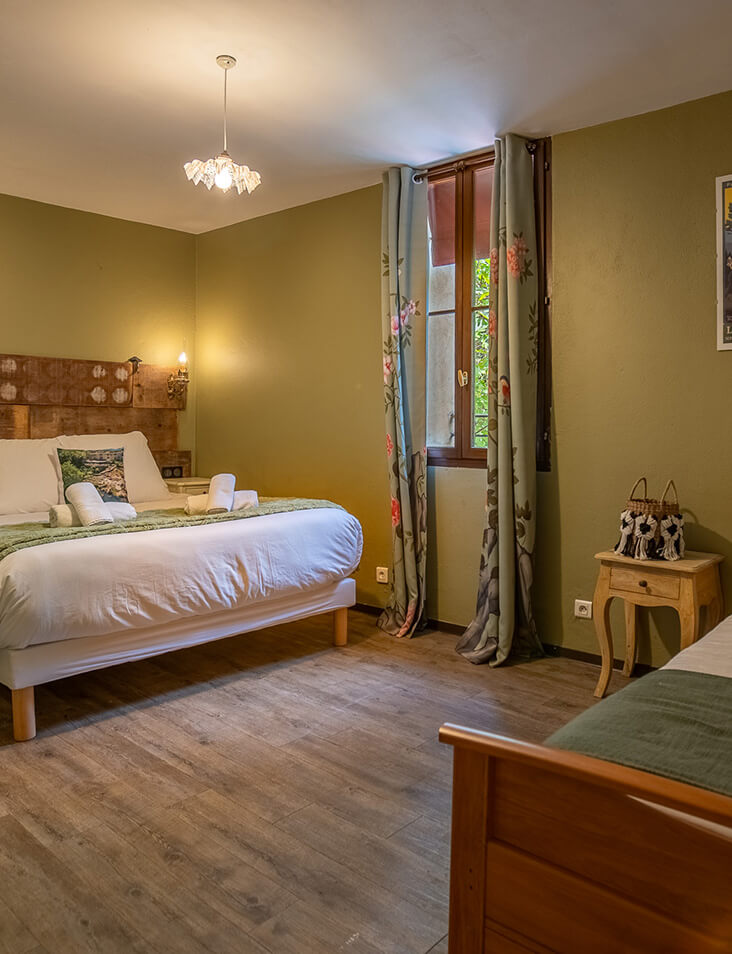 Chambre triple de l’Auberge U Mulinu à Casalabriva, auberge en Corse